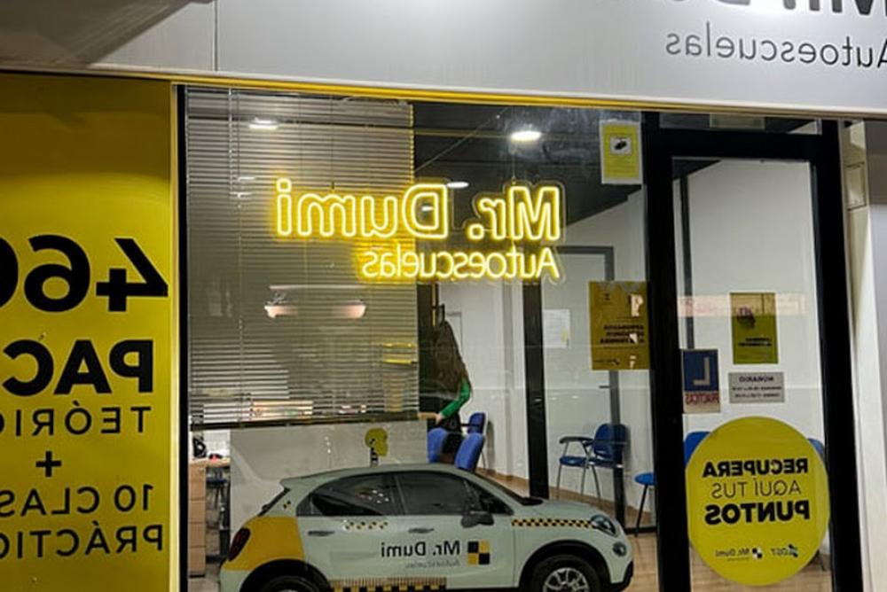 Autoescuela Mr. Dumi